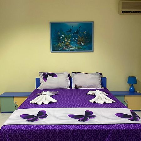 Gala Apartment Veliko Tărnovo Esterno foto