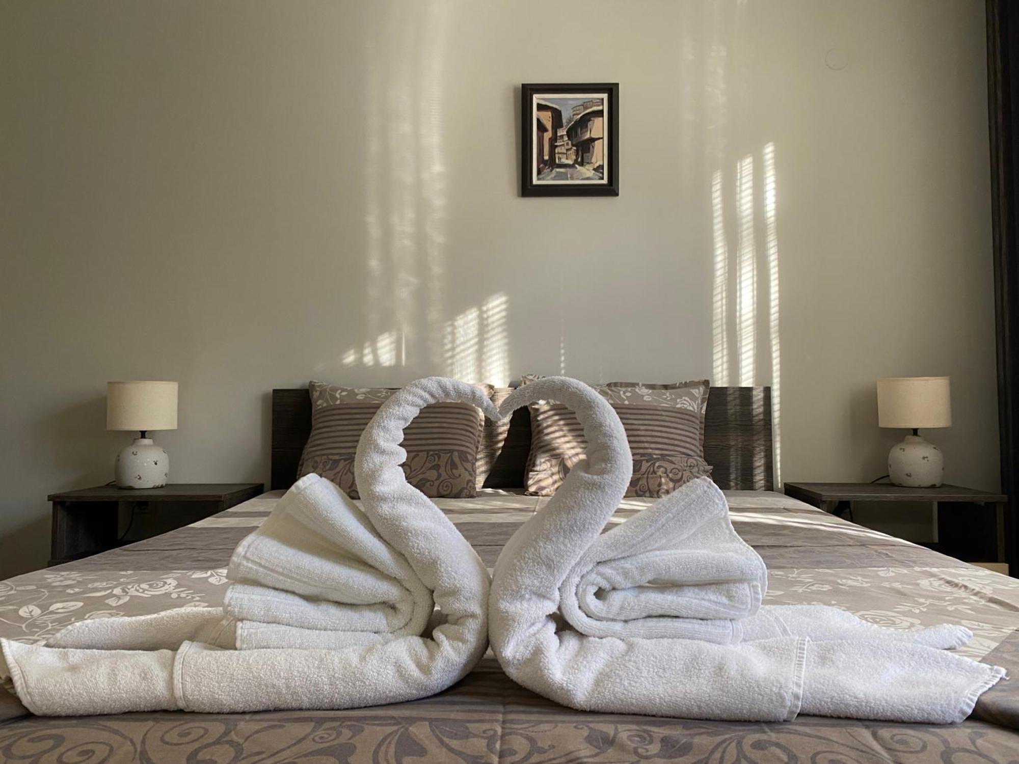 Gala Apartment Veliko Tărnovo Esterno foto