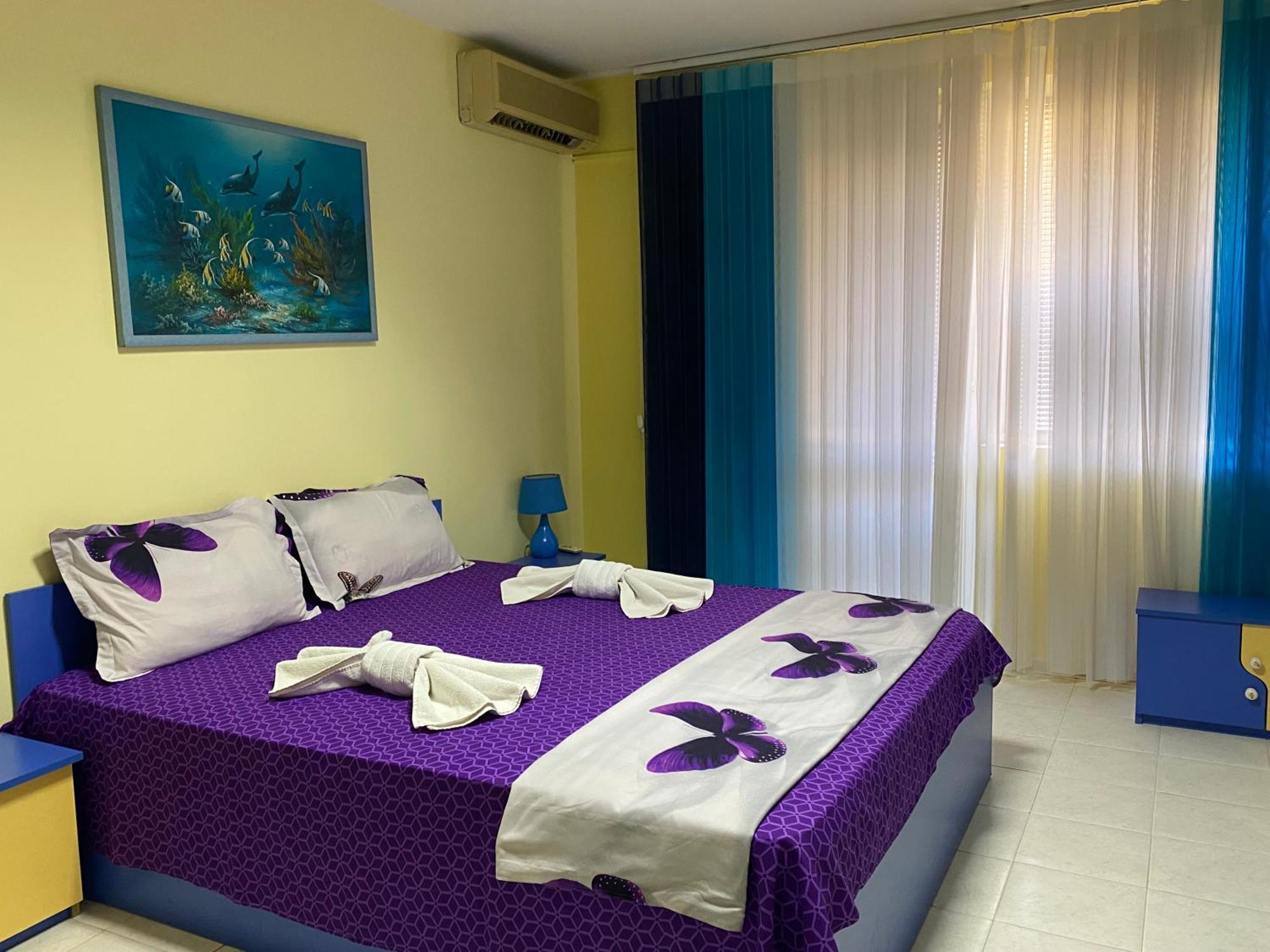 Gala Apartment Veliko Tărnovo Esterno foto